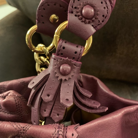 🎉FINAL PRICE🎉NWOT Juicy Couture Plum Quilted Leather Satchel, Artistic Details - Picture 6 of 14